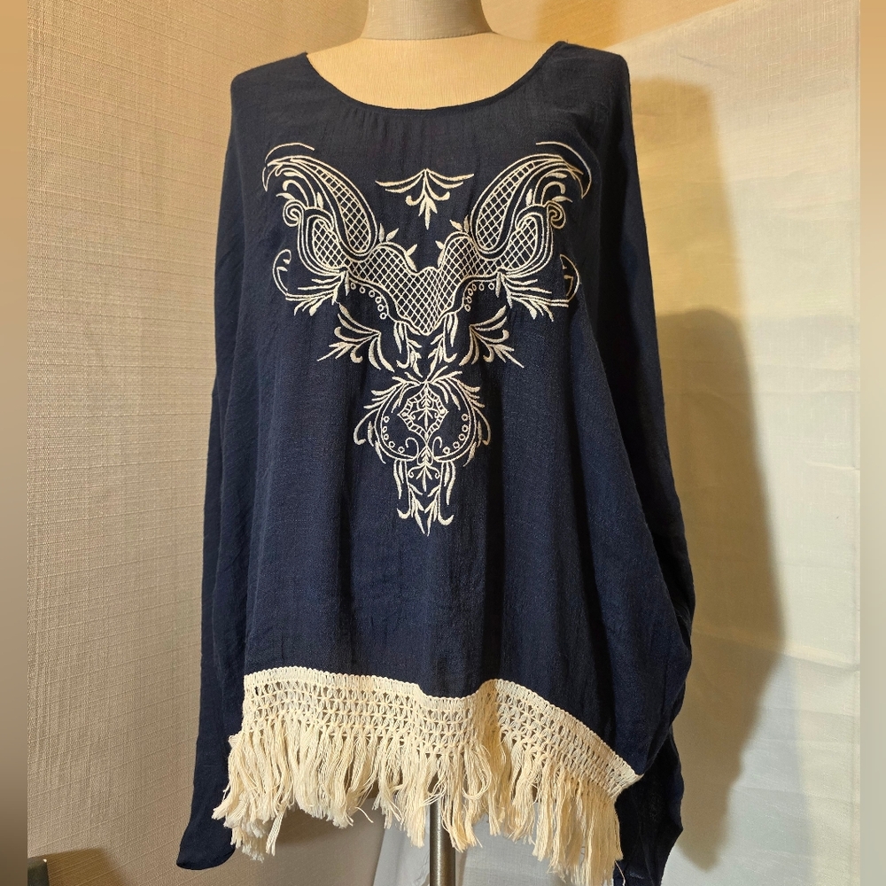 Entro • Navy Blue Boho Long Sleeve Top w/ Fringed Crochet Hem.  Sz LG
